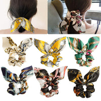 PEARL BOW SILK SCRUNCHIE