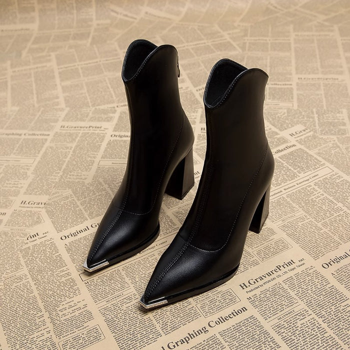 VELVETEDGE POINTED BLOCK HEEL BOOTS