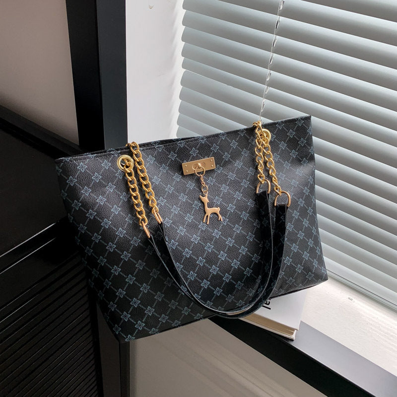 MONOGRAM CHAIN TOTE