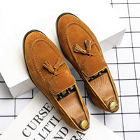 BRITISH TASSEL SUEDE LOAFER