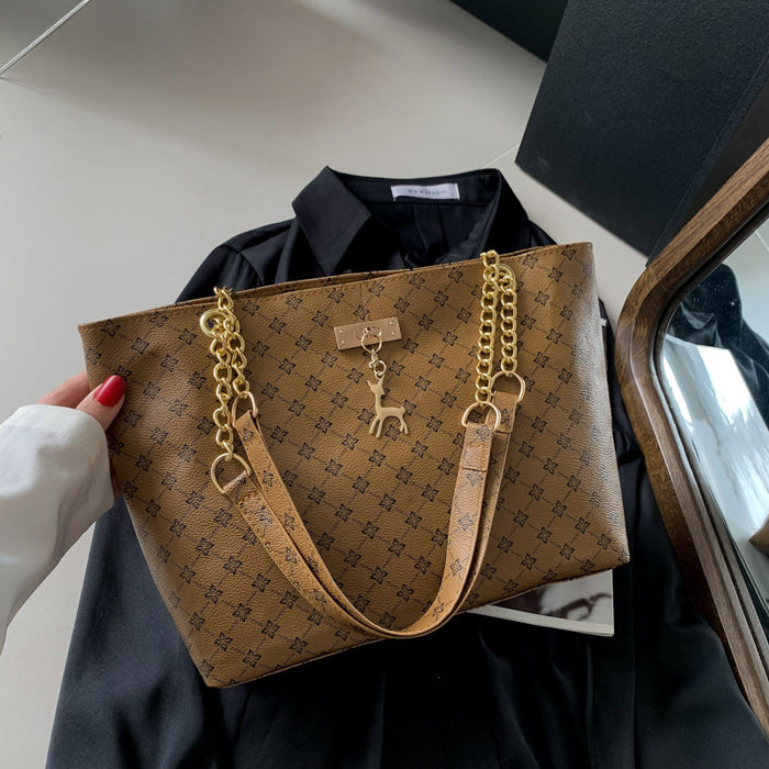 MONOGRAM CHAIN TOTE