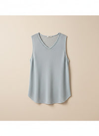 OPEN-KNIT SLEEVELESS LAYERING TANK