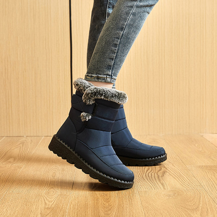 PLUSH-LINED WATERPROOF SNOW BOOTS