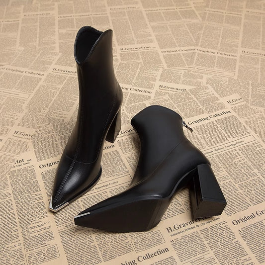 VELVETEDGE POINTED BLOCK HEEL BOOTS
