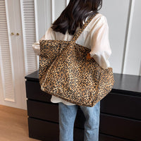 WILD CANVAS MEGA TOTE