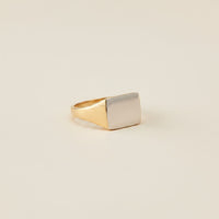 TWO-TONE SIGNET FLAT RING