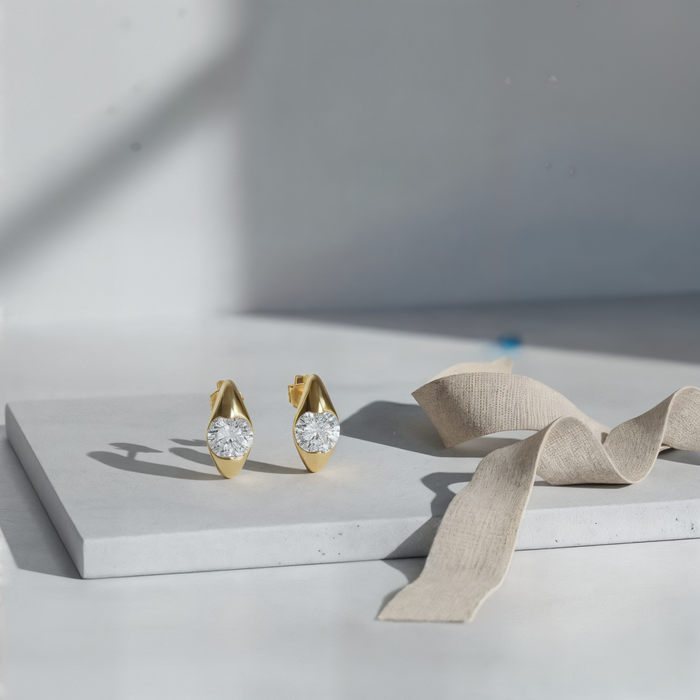 CRESCENT MOISSANITE STUD EARRINGS