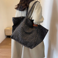 WILD CANVAS MEGA TOTE