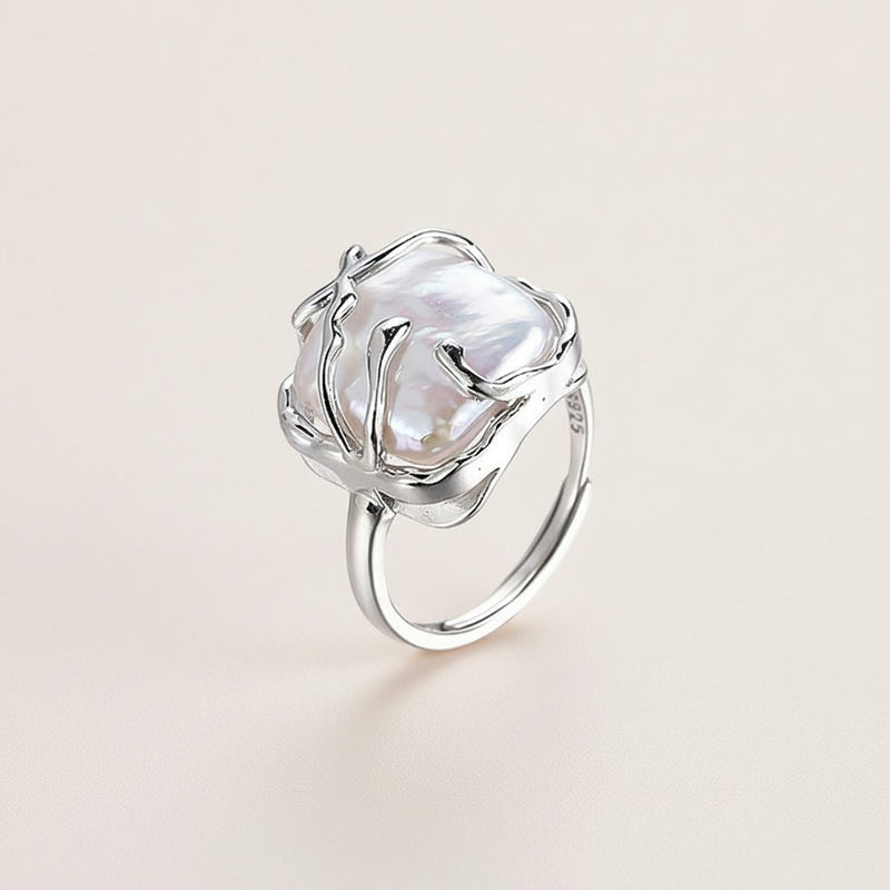 BAROQUE PEARL SCULPTURAL SILVER RING