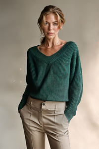 OVERSIZED V-NECK RIBBED PULLOVER