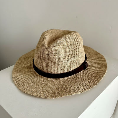 HAND-WOVEN RAFFIA FEDORA