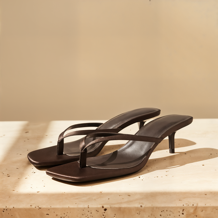 SQUARE TOE KITTEN HEEL MULE