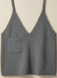 OVERSIZED V-NECK KNIT VEST
