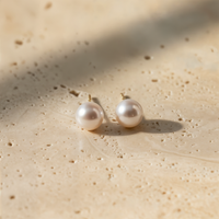AKOYA PEARL GOLD STUDS