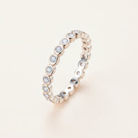 BEZEL ETERNITY MOISSANITE BAND