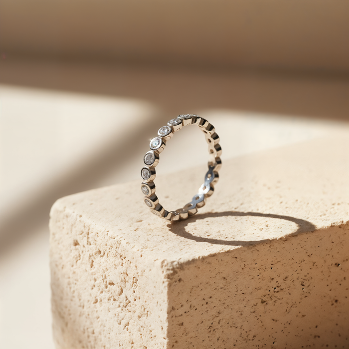 BEZEL ETERNITY MOISSANITE BAND