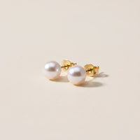 AKOYA PEARL GOLD STUDS