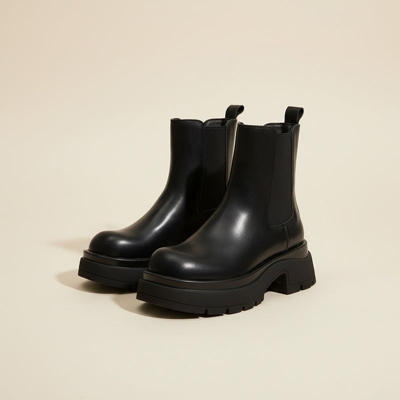 BLACK LUGGED CHELSEA PLATFORM ANKLE BOOT