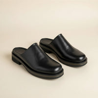 BLACK LEATHER BACKLESS MULE
